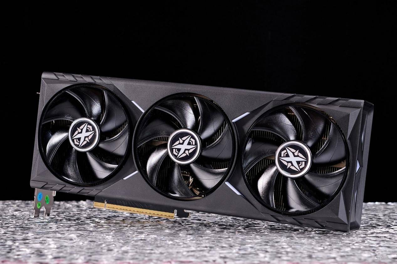 真·五彩斑斓的黑！耕升GeForce RTX 5070 Ti 炫光 超OC 16GB 评测