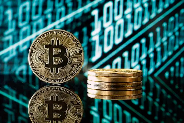 比特币VS以太坊：深度解析两大加密货币核心差异
