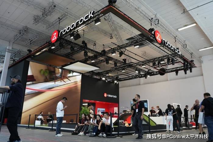 IFA 2025 舞台高光！石头科技为“中国创造”注入强劲动能