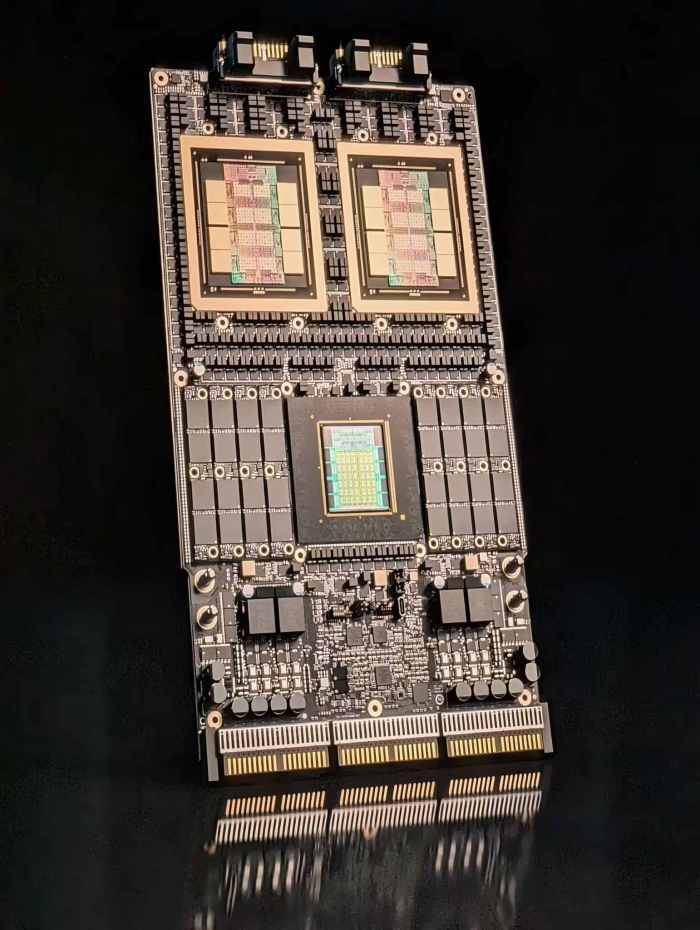 存储芯片价格大幅上涨 供需失衡致市场持续升温