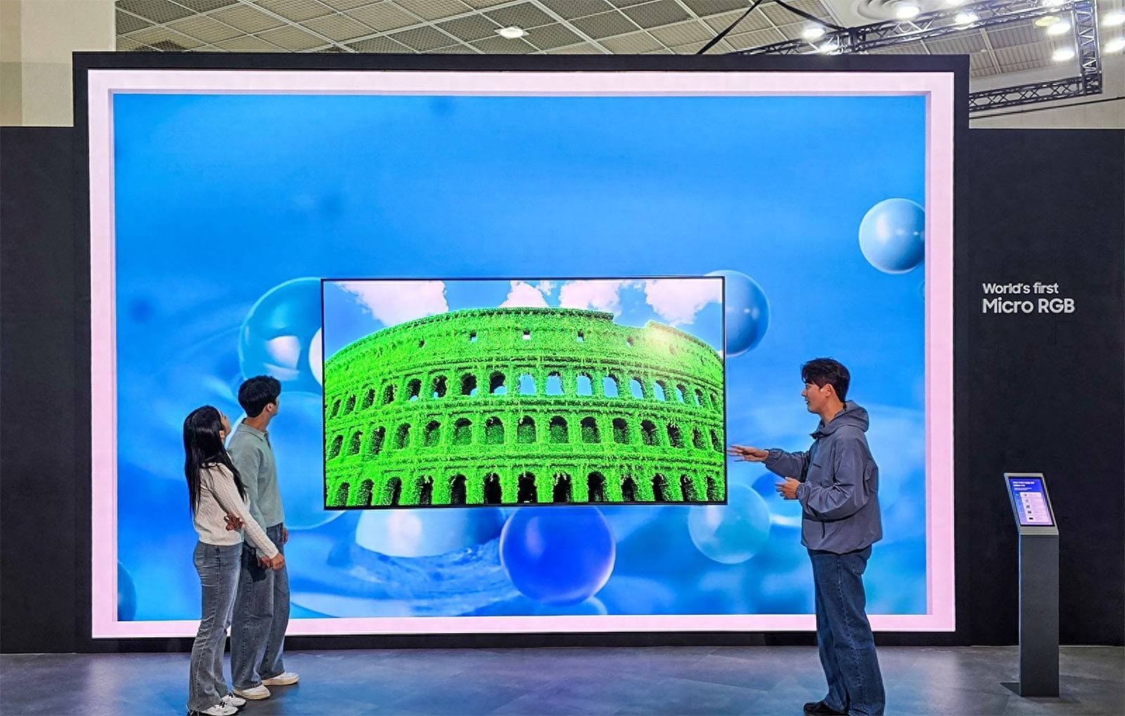 全球电视市场新趋势：中国销量显著下滑，屏幕销售总面积大涨