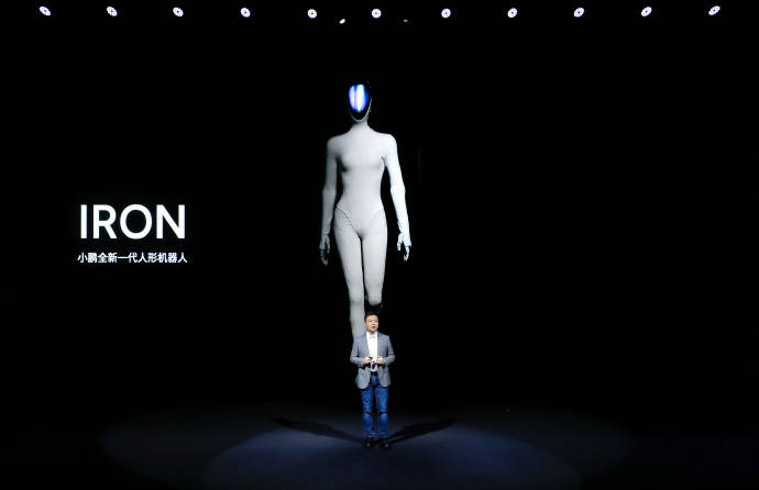 何小鹏与马斯克隔空互赞 马斯克称赞中国竞争对手