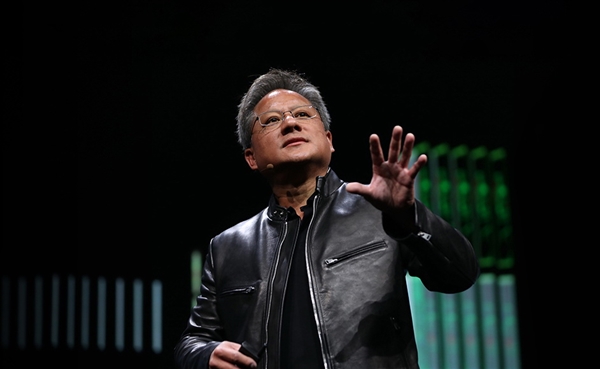 黄仁勋这次不玩刀法了!NVIDIA夏季活动来了:免费送20张RTX 50显卡+8台RTX 5080整机
