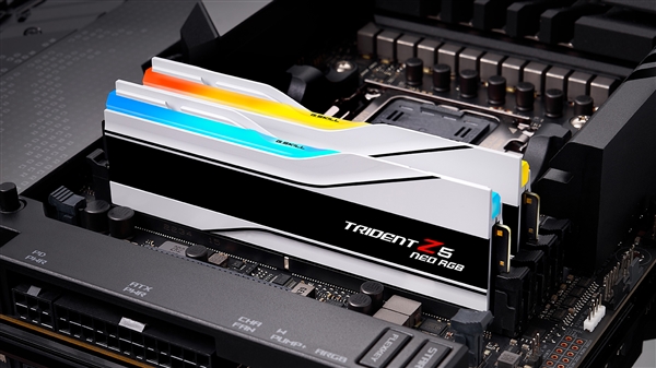死心了!AMD:DDR5内存价格正常还得2年