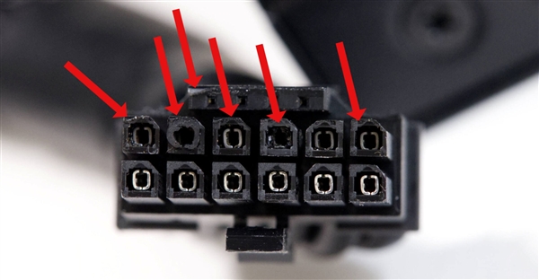 12V-2×6再度翻车!专业媒体测试卡也未能幸免