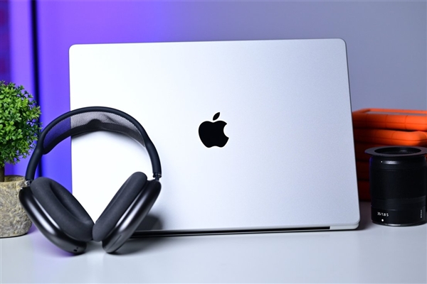 存储贵上天！工程师自行给MacBook Pro扩容至8TB：狂省1万多元
