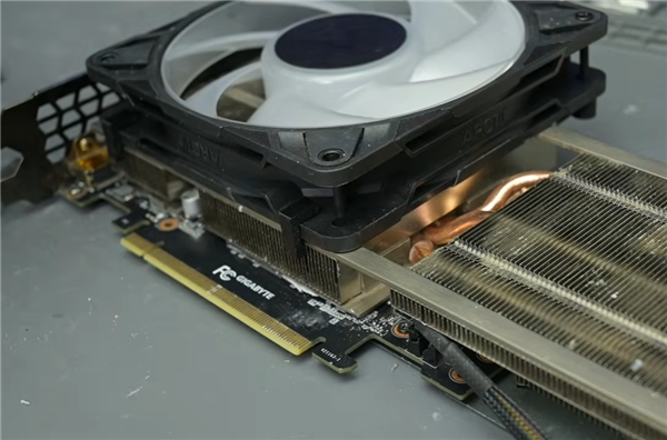 白折腾了!RTX 4090散热器强装RTX 3060:性能纹丝不动