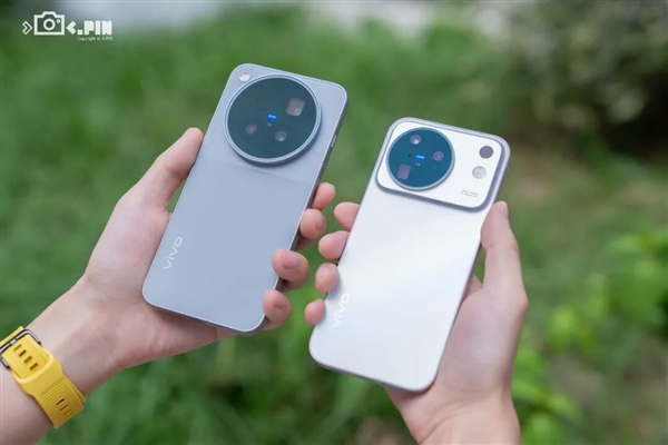 vivo X500标准版卖到5499 蓝厂率先给所有友商打了个样