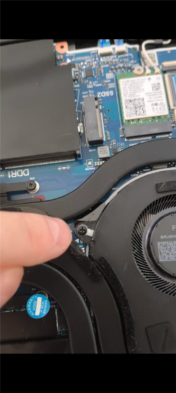 7700元维修费省了！华硕ROG Strix G16主板免费换新：新板还贴胶带防短路