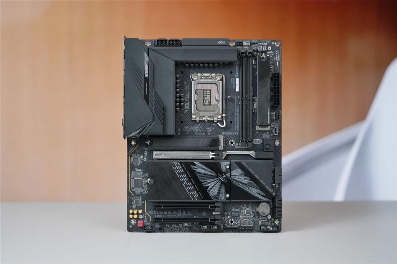 D5 Single Boost实测!技嘉Z890 AORUS ELITE DUO X主板内存体验:单通道游戏性能干翻双通道