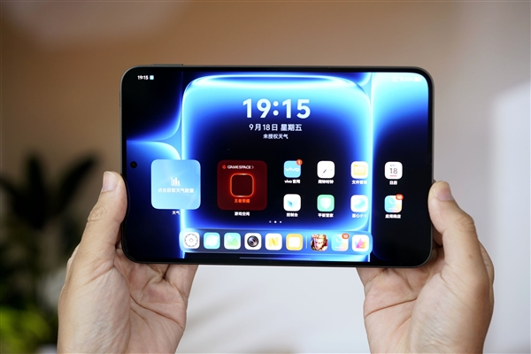 8.8英寸游戏利器！iQOO Pad Ultra图赏